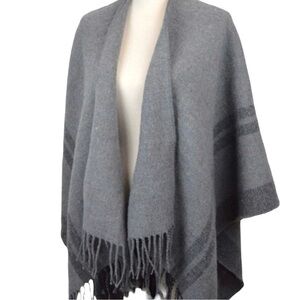 PANACHE Soft Gray Twist Fringe Shawl‎ Wrap Poncho OSFM